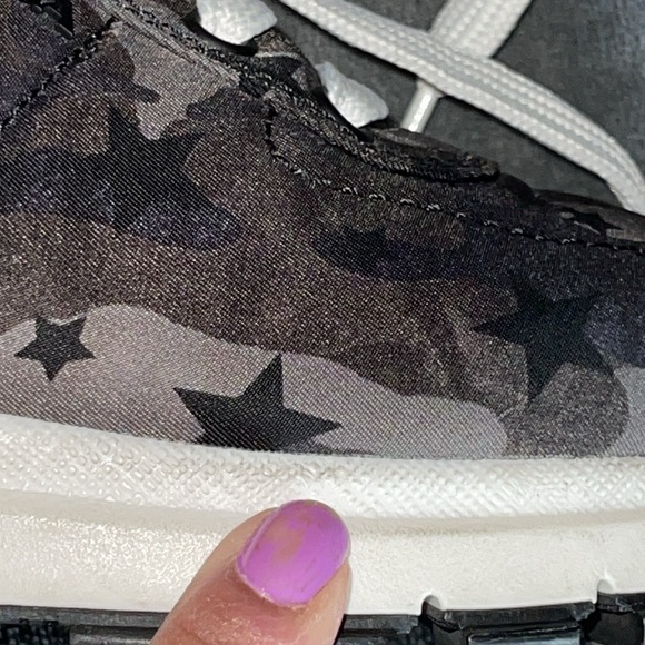 Pre-loved Prada sneakers excellent condition size 38 1/2 US size 7 1/2 - Picture 9 of 11